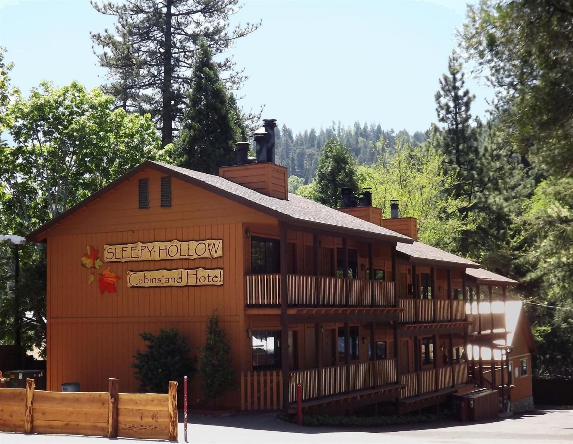 Sleepy Hollow Cabins & Hotel Crestline ภายนอก รูปภาพ