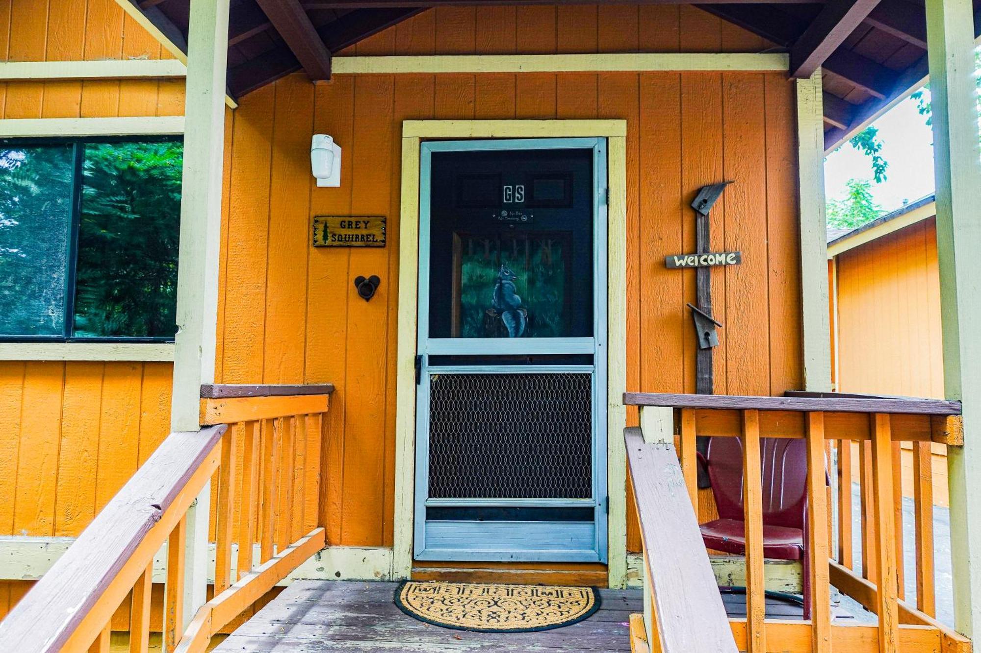 Sleepy Hollow Cabins & Hotel Crestline ภายนอก รูปภาพ