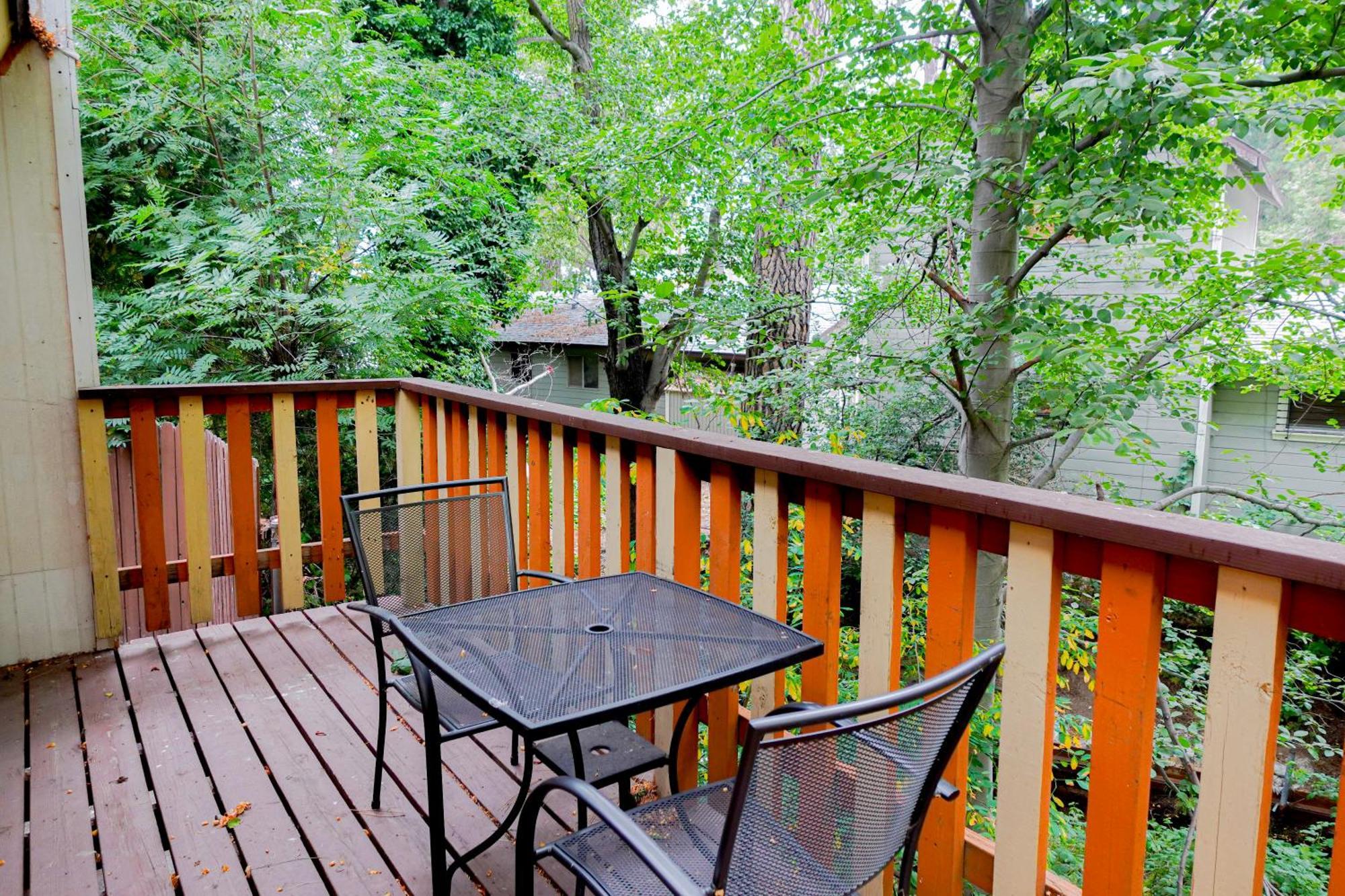 Sleepy Hollow Cabins & Hotel Crestline ภายนอก รูปภาพ