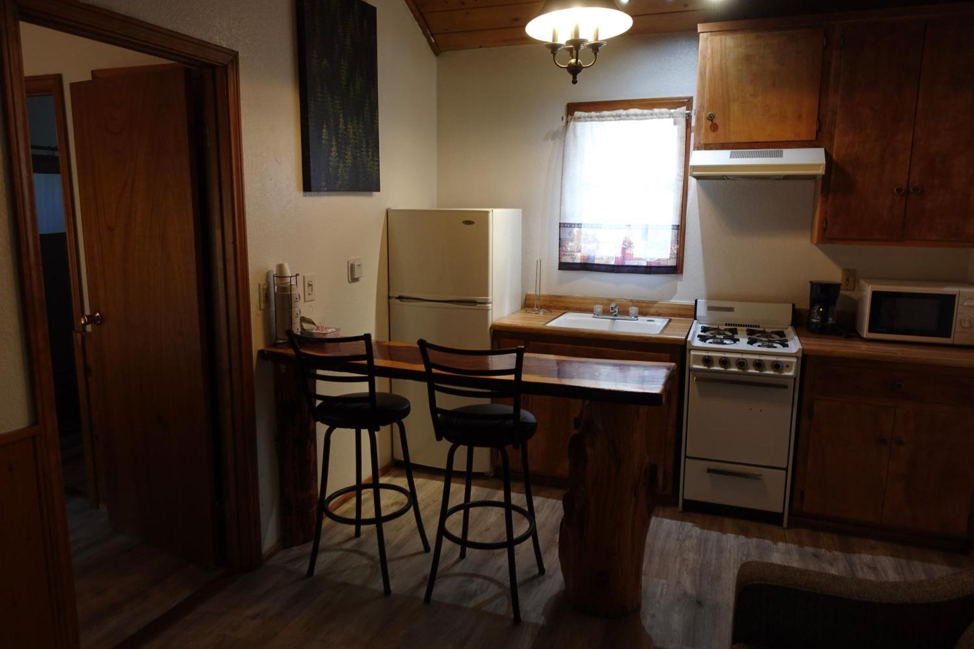 Sleepy Hollow Cabins & Hotel Crestline ภายนอก รูปภาพ