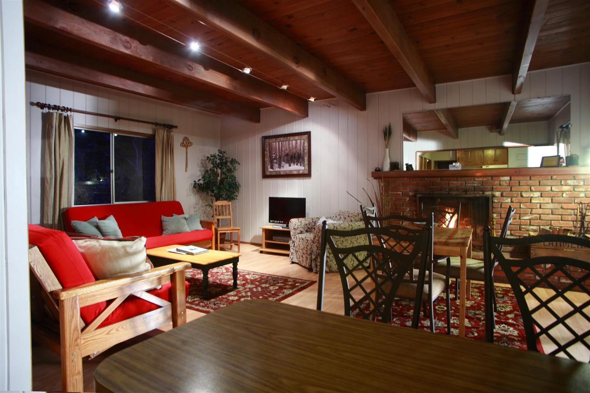 Sleepy Hollow Cabins & Hotel Crestline ภายนอก รูปภาพ