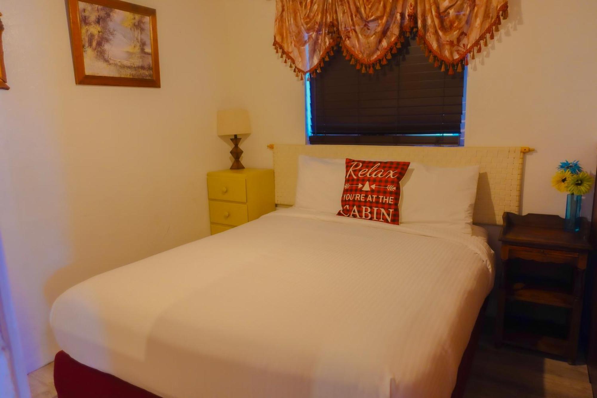 Sleepy Hollow Cabins & Hotel Crestline ภายนอก รูปภาพ