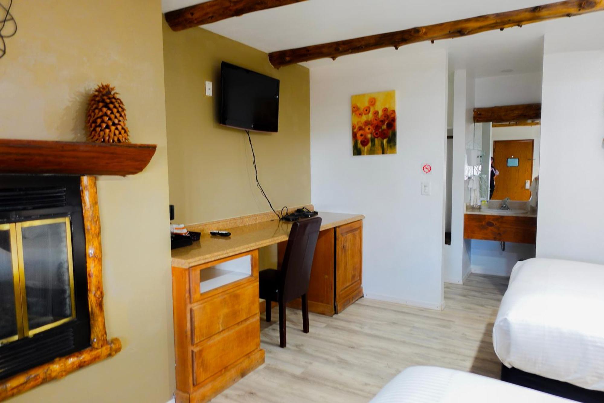 Sleepy Hollow Cabins & Hotel Crestline ภายนอก รูปภาพ